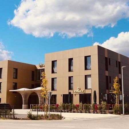 Intergroup Business & Design Hotel Ingolstadt Kosching Экстерьер фото