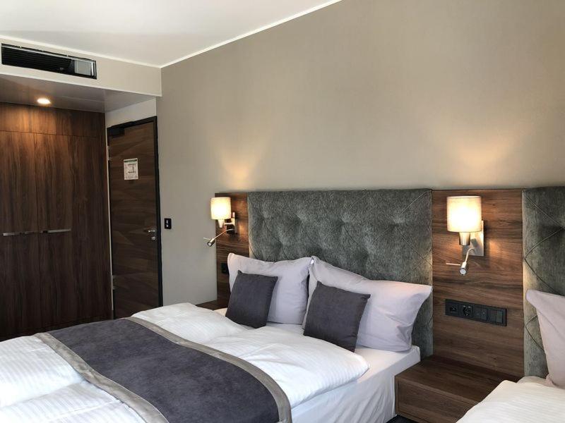 Intergroup Business & Design Hotel Ingolstadt Kosching Экстерьер фото