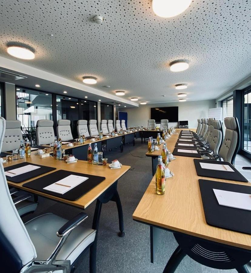 Intergroup Business & Design Hotel Ingolstadt Kosching Экстерьер фото