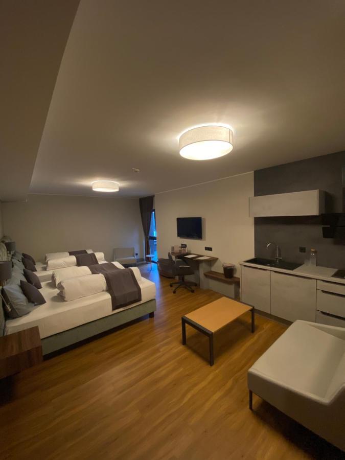 Intergroup Business & Design Hotel Ingolstadt Kosching Экстерьер фото