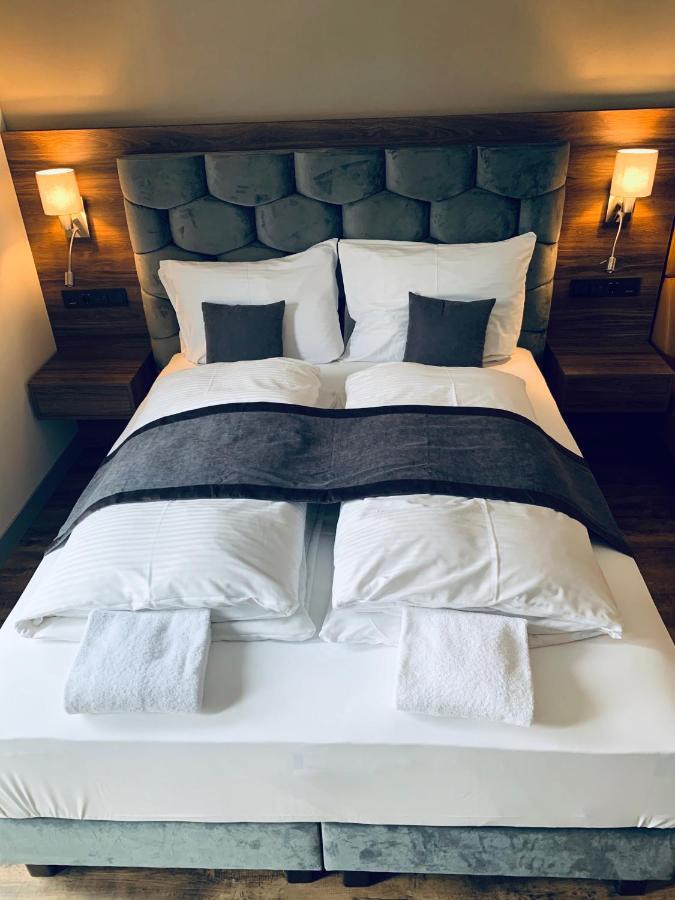 Intergroup Business & Design Hotel Ingolstadt Kosching Экстерьер фото
